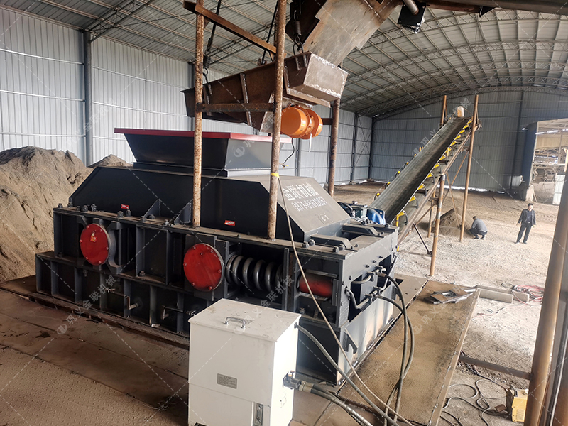 鵝卵石對(duì)輥破碎機(jī)介紹，為什么選擇金聯(lián)機(jī)械？