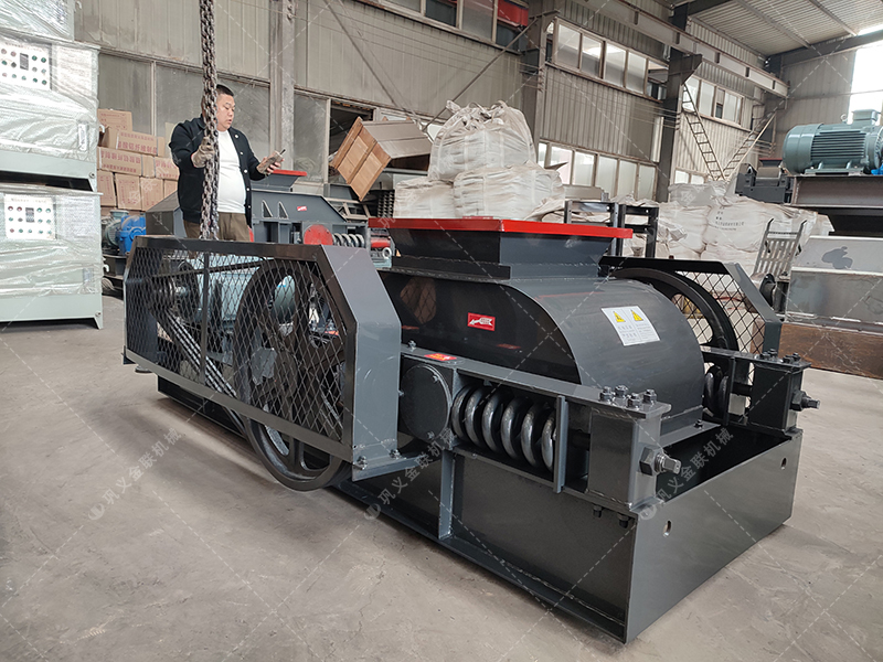 狼牙破碎機(jī)是什么設(shè)備？在哪些行業(yè)中有廣泛應(yīng)用？