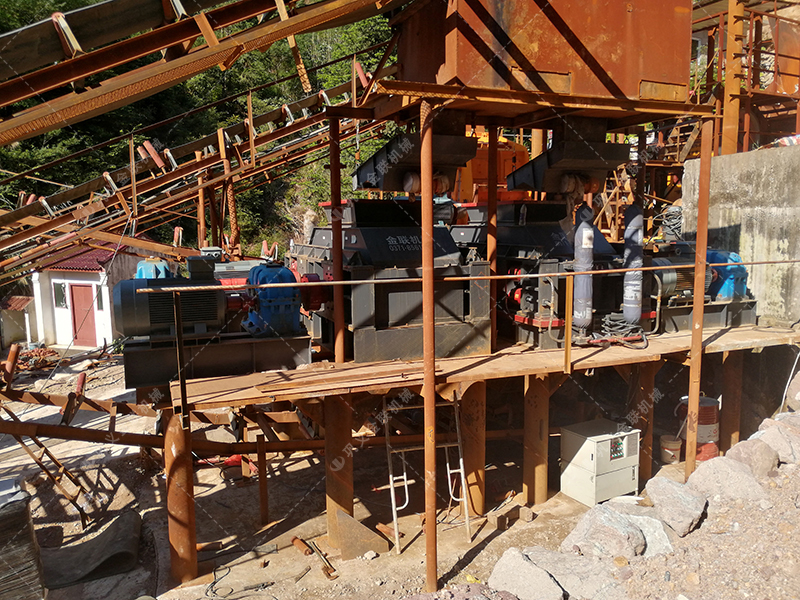 2025 年制砂設(shè)備新趨勢：全自動液壓對輥制砂機為何成行業(yè)優(yōu)選？