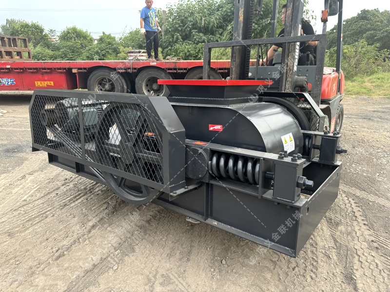 煤礦的“剛需”設(shè)備：雙齒輥破碎機滿足的僅僅是破碎需求嗎？